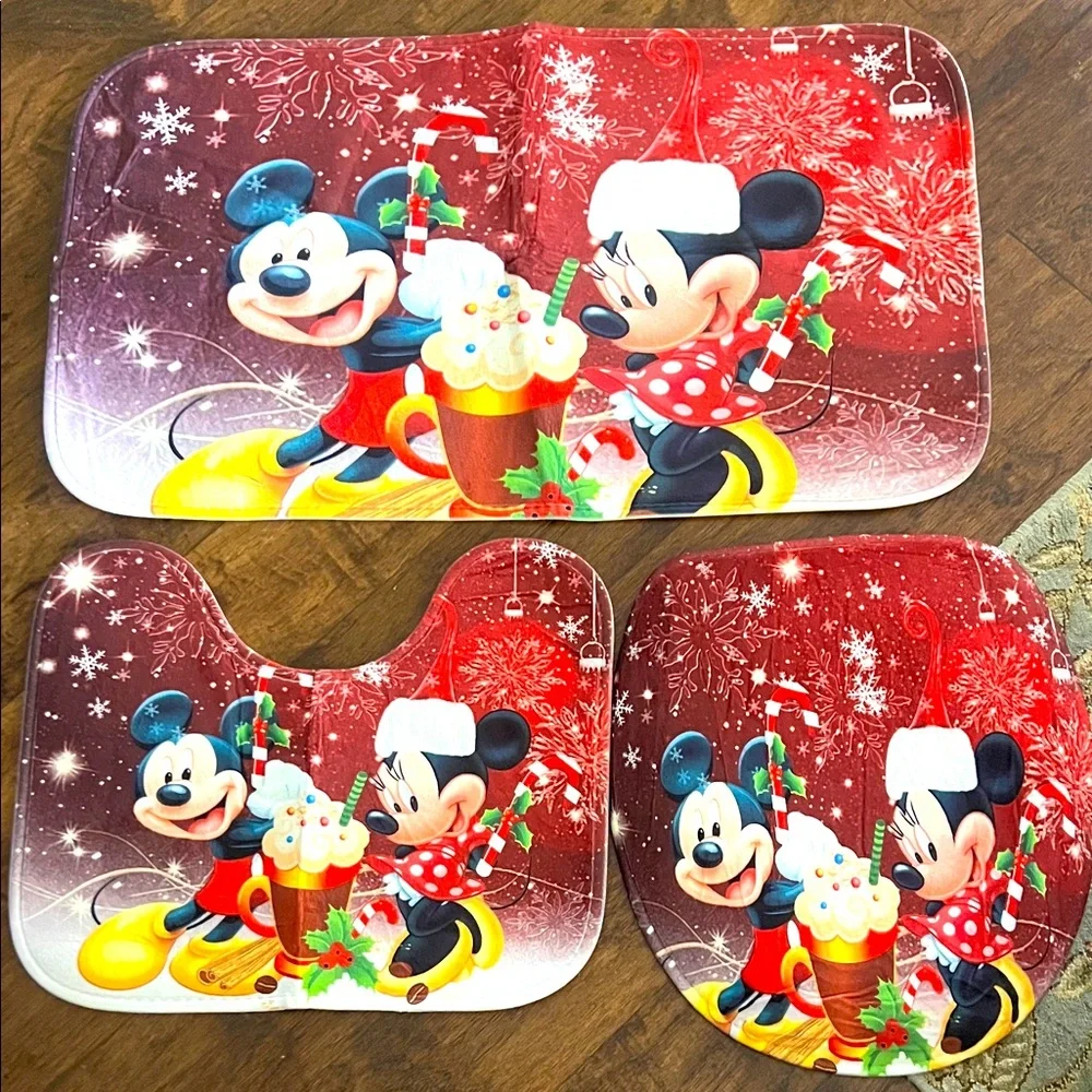 Disney Festive/ Christmas Mickey and Minnie Red Bathroom Set